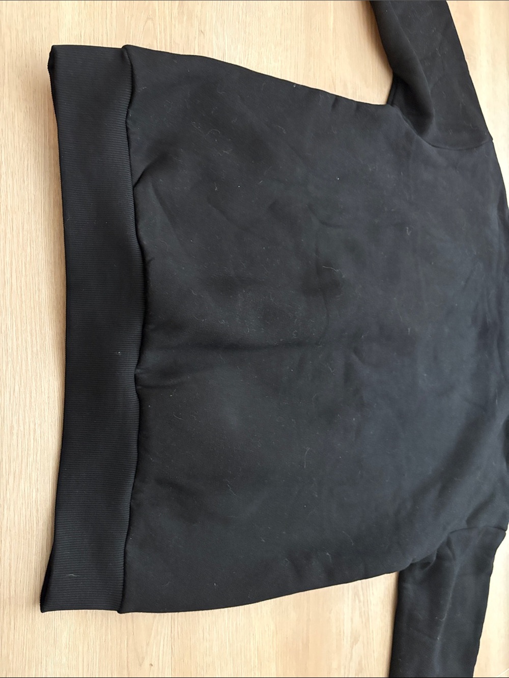 Comfrt Black Sweatshirt - Picture 6 of 9